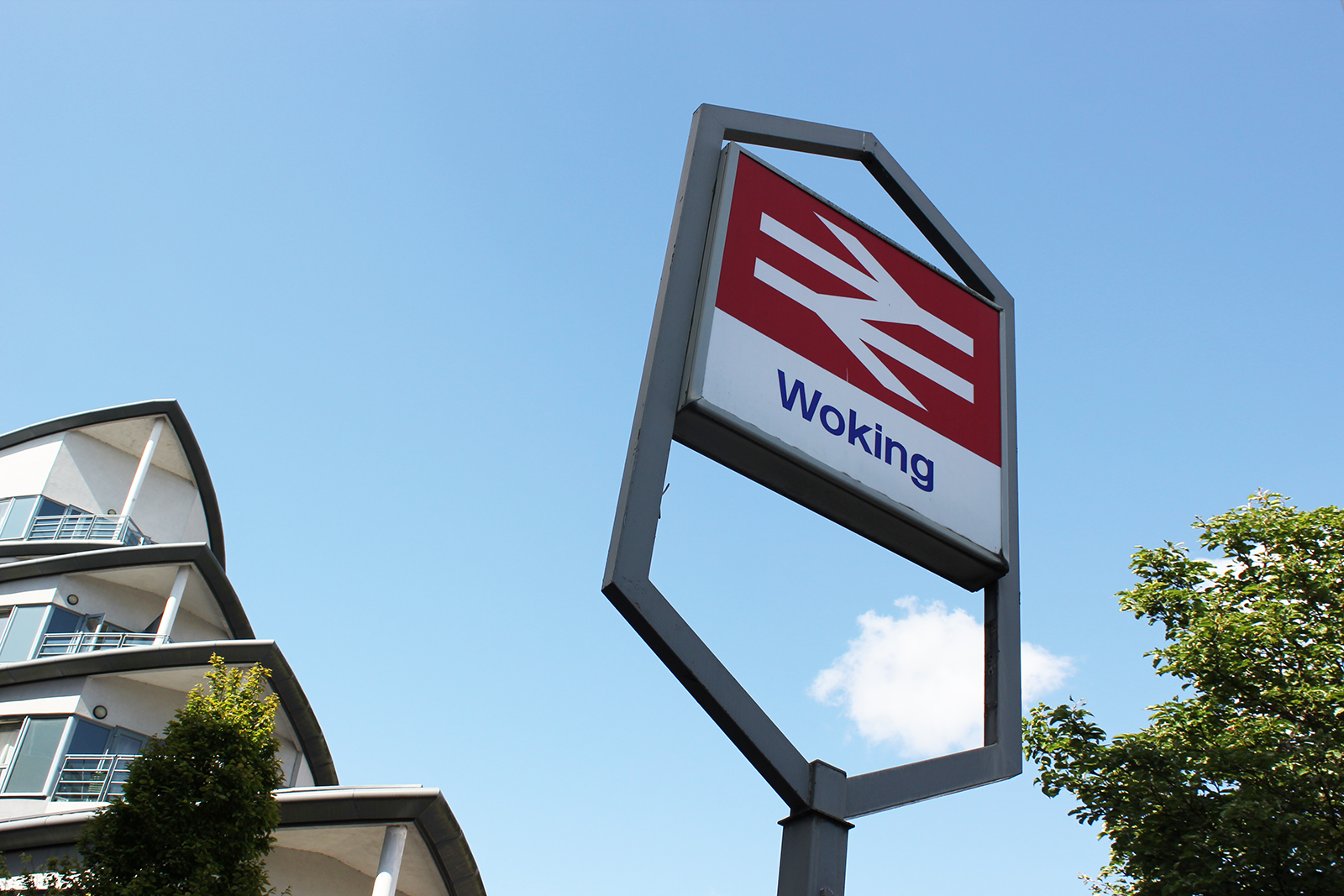 estate agents in woking