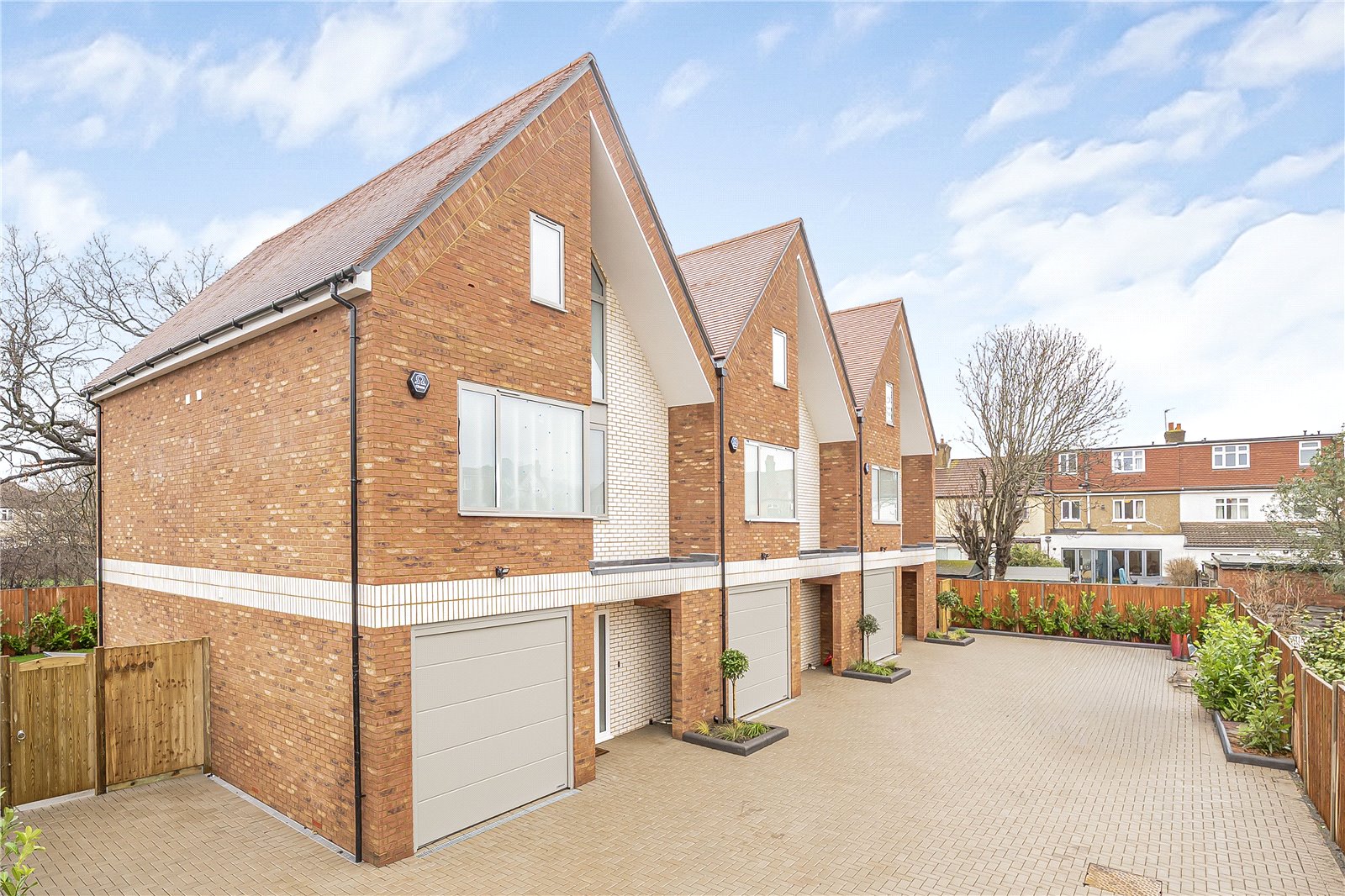 woodfield mews new malden